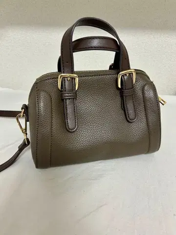 MAJESTIC LEGON 브라운 가죽 느낌 숄더백