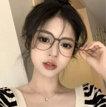 브라운 메탈 프레임 라운드 렌즈 안경