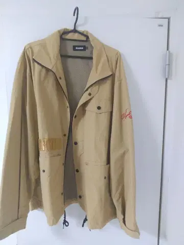 XLARGE 밀리터리 자켓 XL 사이즈 베이지