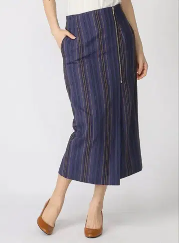 멀티 스트라이프 스커트 밴야드 스톰