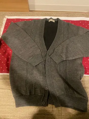 그레이 버튼 가디건