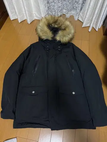 블랙 밀리터리 스타일 다운 자켓