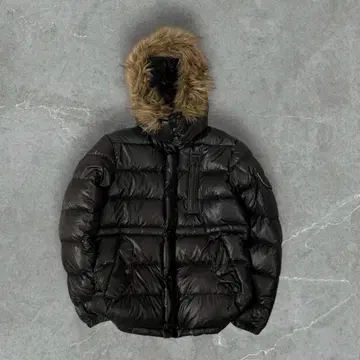 다운 자켓 퍼 포함 y2k 00's 시크 스타일