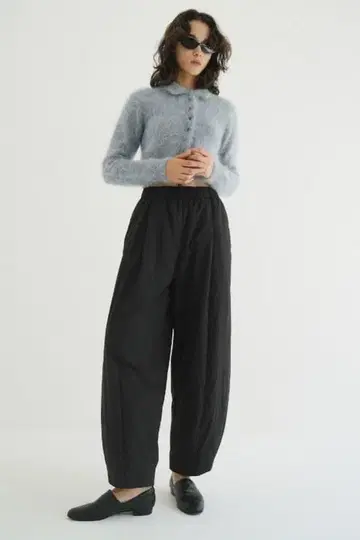 새상품 [ CLANE 클라네 ] PADDED FORM PANTS 2 블랙