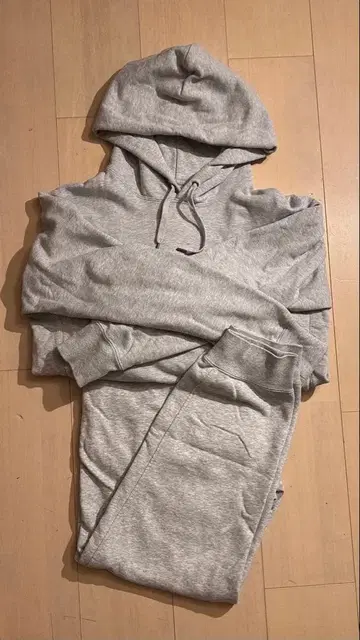 UNIQLO 맨투맨 셋업 그레이 S.M 사이즈