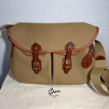Brady 브레디 아리엘 트라웃 라지 숄더백 카키