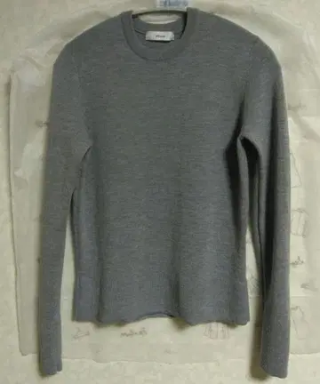 에부르 ebure 라이트 울 밀라노 크루넥 니트 풀오버