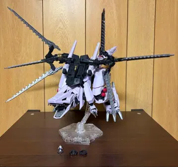 조이드 ZOIDS HMM 1/72 버서커 퓨러 완성품 프라모델