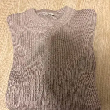 라이트 그레이 안감 니트 스웨터