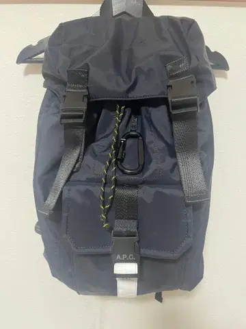 A.P.C. 네이비 백팩 백팩