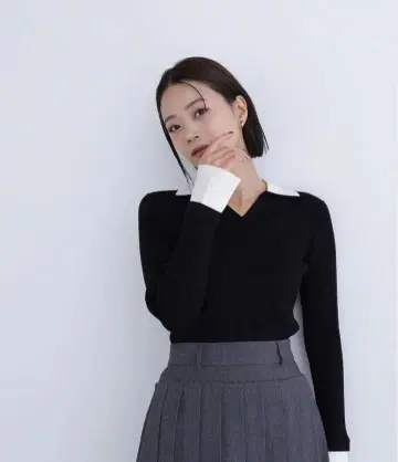 내추럴 뷰티 베이직 더블 컬러 V넥 리브 니트