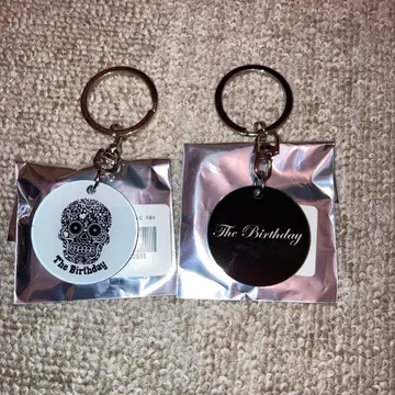 The Birthday 키링 세트