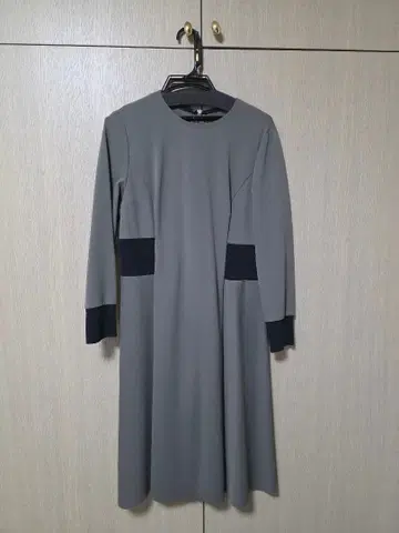 그레이 긴팔 원피스