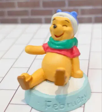 곰돌이 푸 레어 미니 피규어 니트 모자 머플러 입상