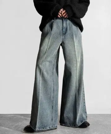 Classical Origin 빈티지 가공 와이드 배기 플레어 데님 팬츠