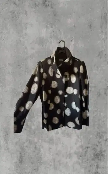 VIVIEN 도트 무늬 플리스 코트