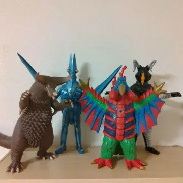 사운드 배틀러 울트라맨 시리즈 괴수 피규어 세트