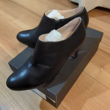 미사용품*블랙 가죽 부티