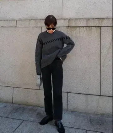 마차트 machatt 핸드 스티치 그레이 스웨터