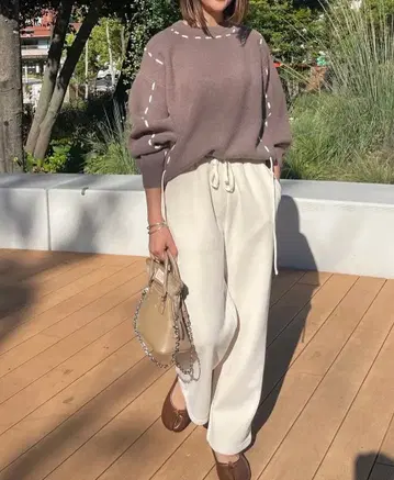 fosie 스티치 디자인 니트