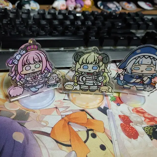 홀로라이브 아크릴 스탠드 (구라/와타메/아멜리아) 판매