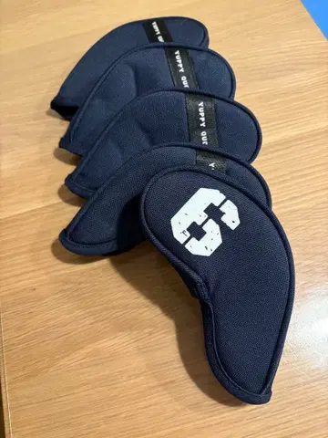 [개봉 후 미사용] YUPPY QUDKAA 아이언 골프헤드커버 세트