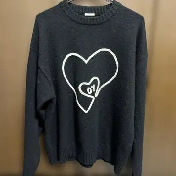OY 블랙 하트 프린트 니트 스웨터 사이즈 2