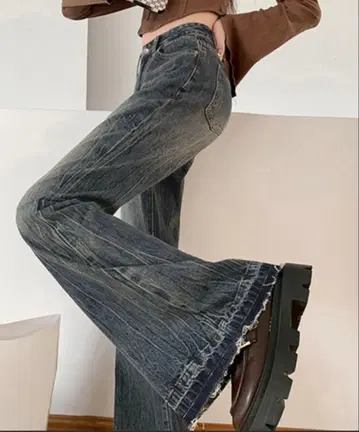 다크 블루 부츠컷 데님