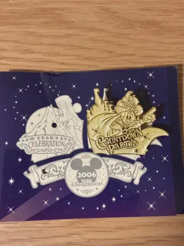 2006년 도쿄 디즈니 리조트 핀 배지