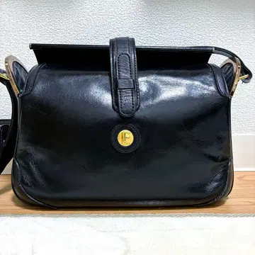 루이페로 빈티지 숄더백 블랙
