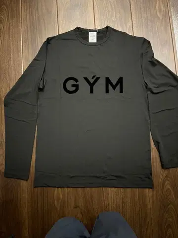 [ 새상품 미사용 ] LYFT GYM 로고 긴팔 블랙