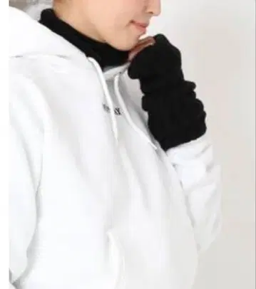 캐시미어 암워머 컬러 블랙