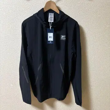 오늘만 할인 미사용 새상품 정가 17,000엔 리복 서티파이드 자켓