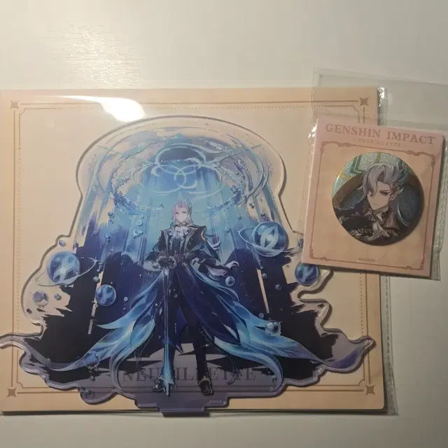 원신 카페 공식, 비공식 아크릴스탠드, 캔뱃지, 포카, 폴라로이드