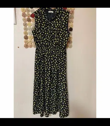 earth 꽃무늬 슬리브리스 원피스