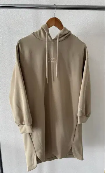 [새상품] adidas 아디다스 베이지 맨투맨 원피스 M