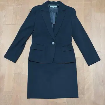 NATURAL BEAUTY BASIC 블랙 수트