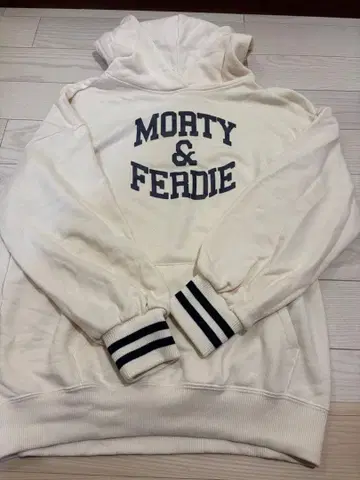 Disney Morty & Ferdie 후드티