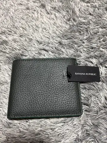 [ 새상품 ] BANANA REPUBLIC 다크 그린 접이식 지갑