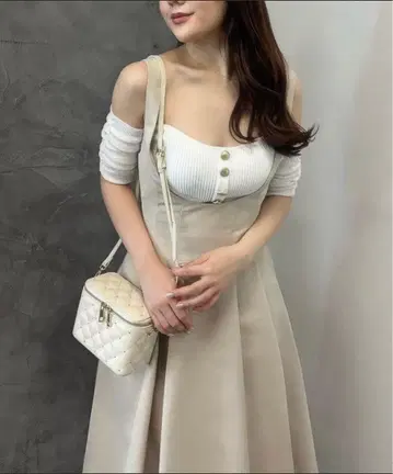 원가 24,750엔 eimy istoire 플레어 원피스