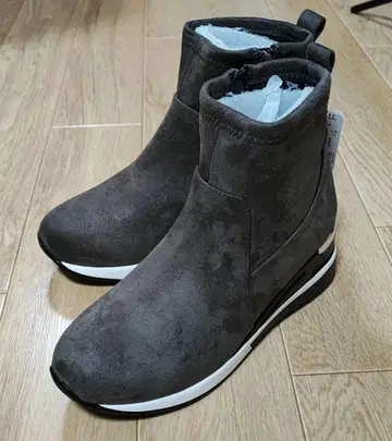 통굽 스니커즈 부츠 LL 사이즈 미사용 새상품