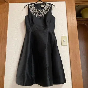 케이트 스페이드 슬리브리스 드레스