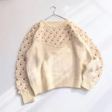 빈티지 입체 작은 꽃 자수 니트 스웨터 C14