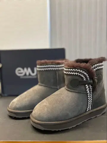 에뮤 EMU Australia 어그 부츠