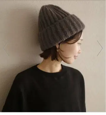 이번 시즌 슬로브 이에나 니트 모자