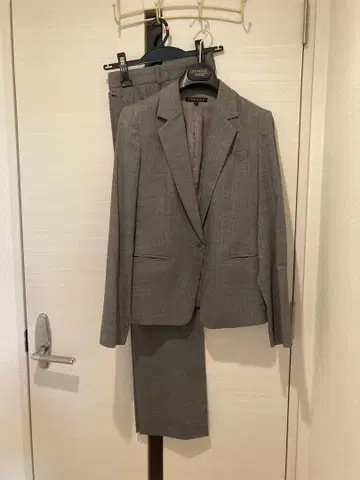 [Theory] 그레이 스트라이프 수트 셋업