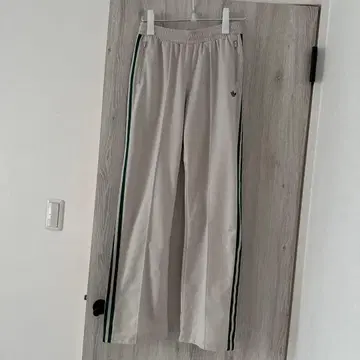 adidas Originals 트랙 팬츠 / 젠더 뉴트럴