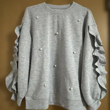 진주 장식 프릴 소매 맨투맨 트레이닝복