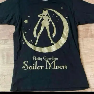 세일러문 T셔츠 S 사이즈