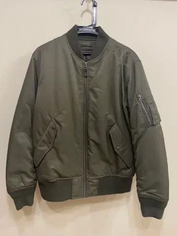 MA-1 스타일 봄버 자켓 올리브 M